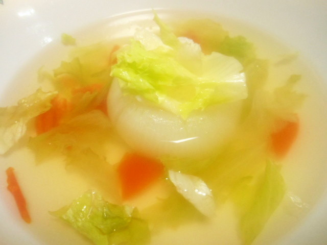 新玉葱の丸ごとスープ　超簡単の画像