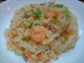 炊飯器で炊ける♪簡単海老ピラフ