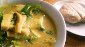 糖質脂質制限中に!大豆粉でチキンカレー♪