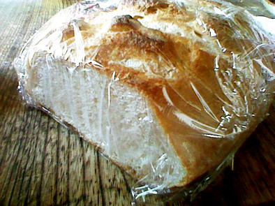 老麺で作る黒い森のパンの写真