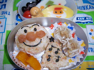 幼稚園のお弁当（２学期最終）の写真