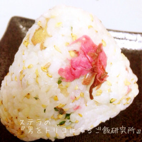 お花見に♡桜の花のおにぎり