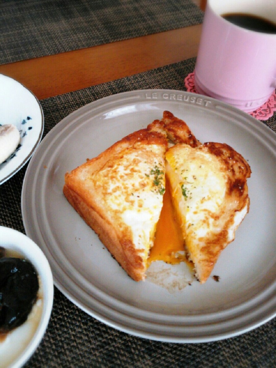 朝食にどうぞ！玉子とろ～りパンの画像