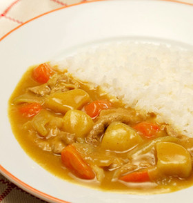 カレー粉で作る基本のカレーライス