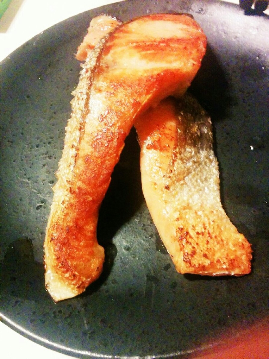 フライパンで簡単美味しい、焼き鮭！の画像