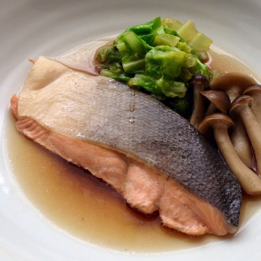 ◉鮭と春キャベツの煮物の画像