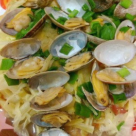 フライパンで簡単美味しいあさりの酒蒸し♪
