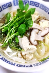 寺田家のスープでむね肉と高野豆腐のうどん