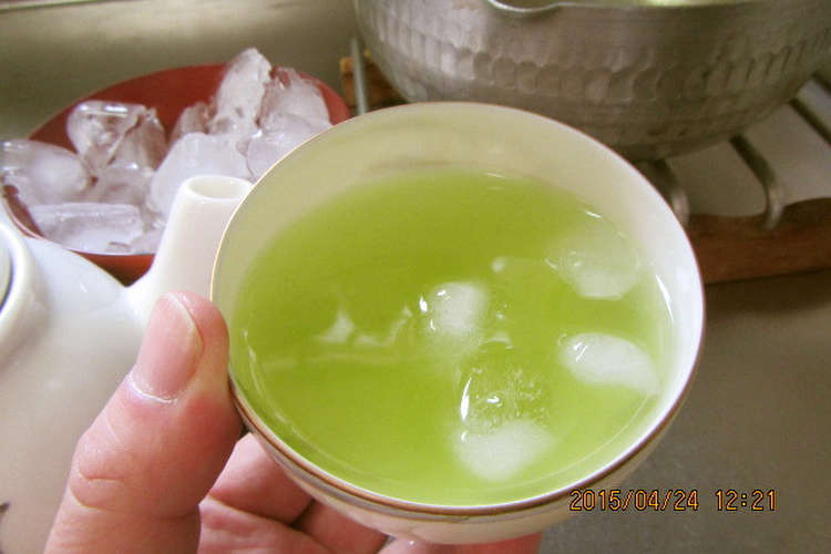 最速の氷入りの熱いお茶 レシピ 作り方 By 嬉野ダイバー クックパッド 簡単おいしいみんなのレシピが350万品
