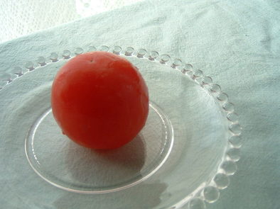 お湯いらず！簡単トマトの皮むき☆の写真