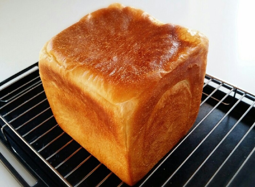 ふんわりしっとり♪低温発酵のミルク食パンの画像