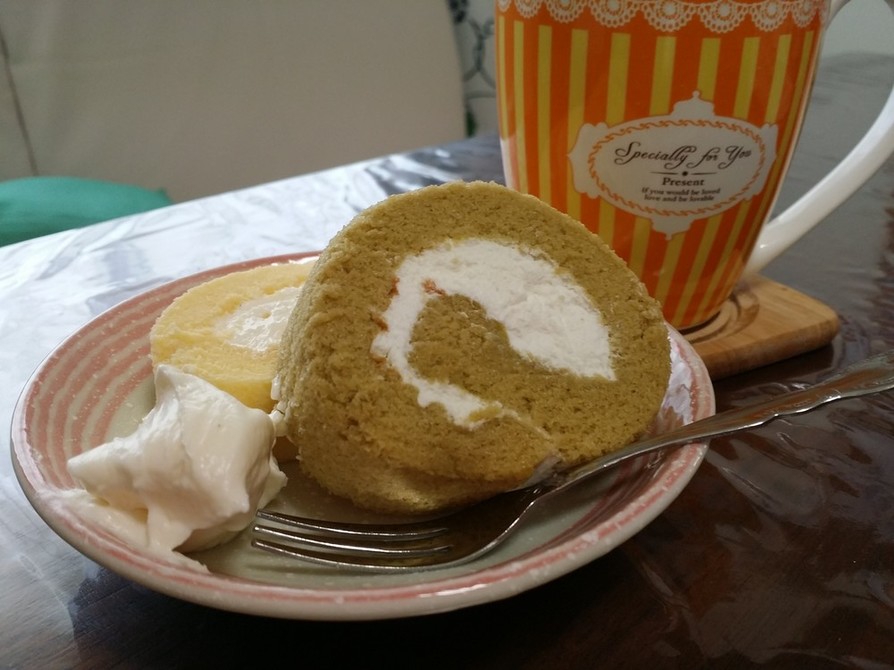 白玉もち粉で簡単ふわふわ抹茶ロールケーキの画像