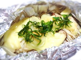 簡単!きのこいろいろチーズでホイル焼き