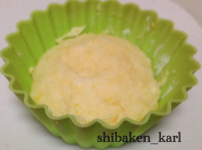 アーモンド米粉カップケーキ の写真