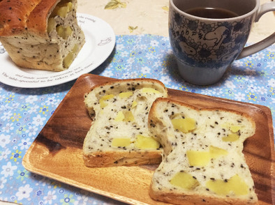 安納芋の甘太くんのミニ食パンの写真