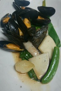 ムール貝と白身魚のアクアパッツァ