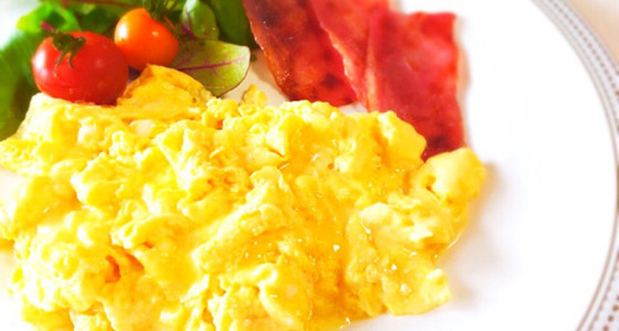 ホテル朝食 超ふわふわスクランブルエッグ レシピ 作り方 By ちーちゃん クックパッド 簡単おいしいみんなのレシピが349万品