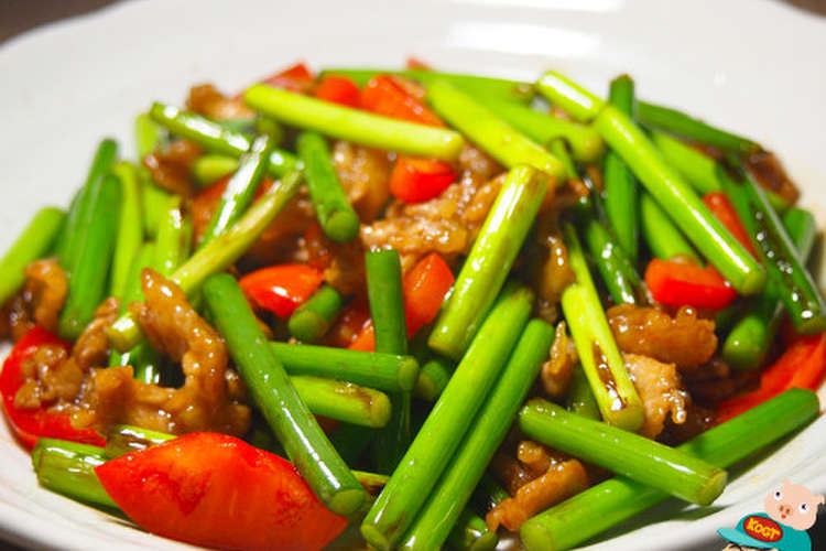 ニンニクの芽と細切り豚肉炒め レシピ 作り方 By 太田アキオ クックパッド 簡単おいしいみんなのレシピが352万品