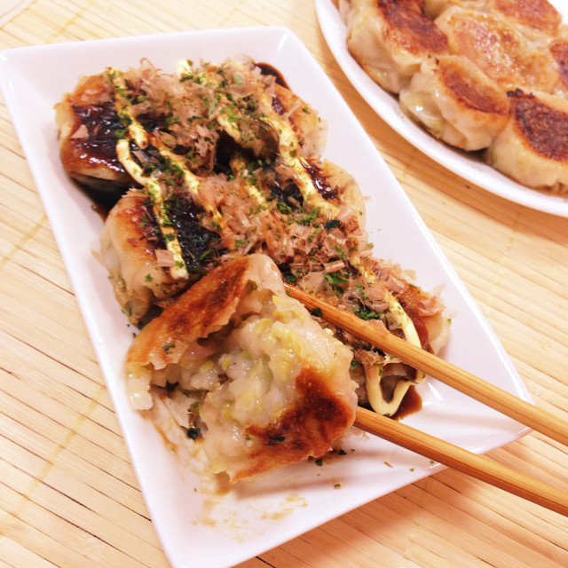 たこ焼き器不要 餃子の皮でたこ焼き風 レシピ 作り方 By こぴたまご クックパッド 簡単おいしいみんなのレシピが352万品