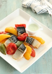 夏野菜と塩鯖のオーブン焼きミントソース