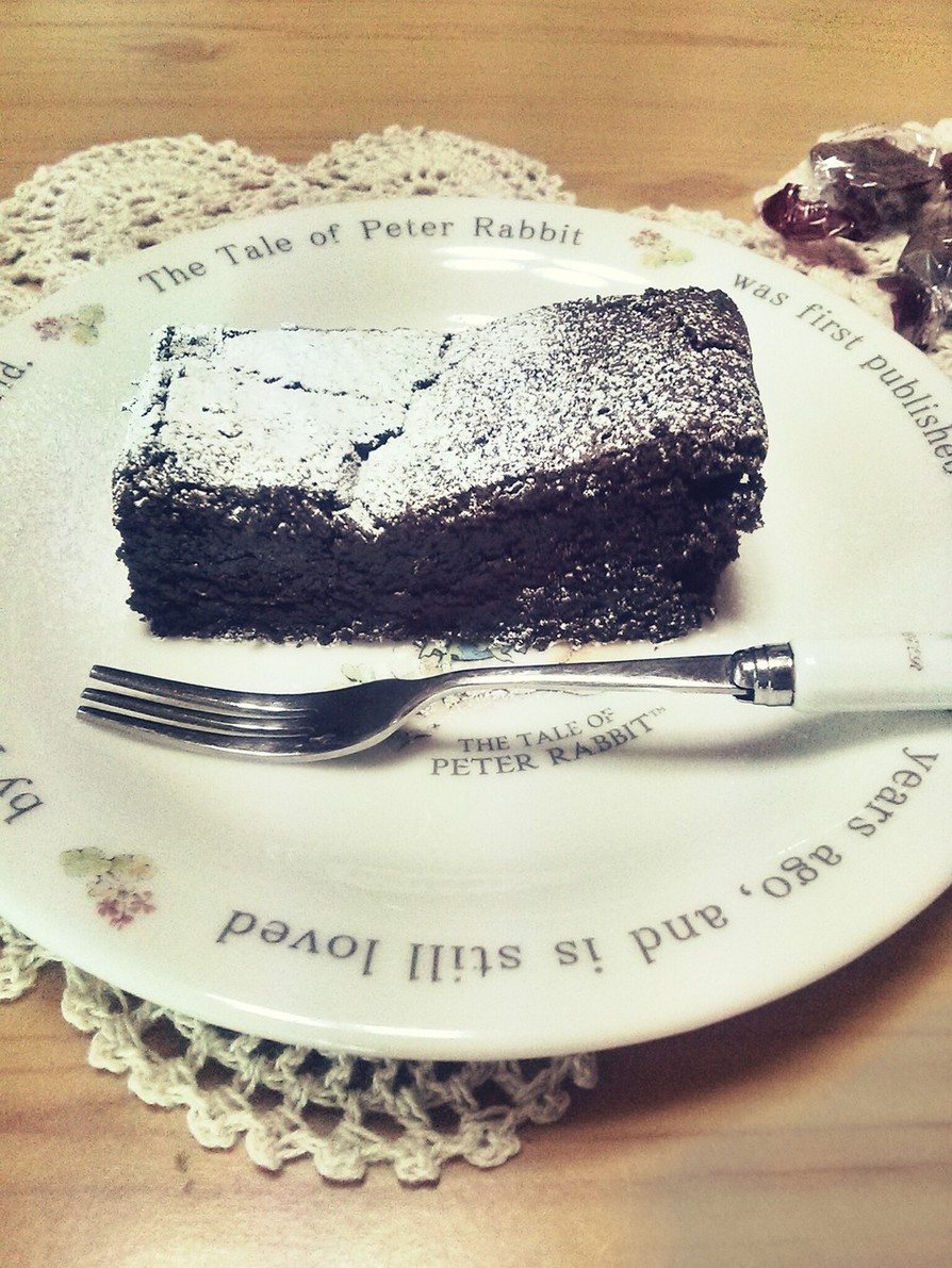 濃厚チョコレートケーキの画像