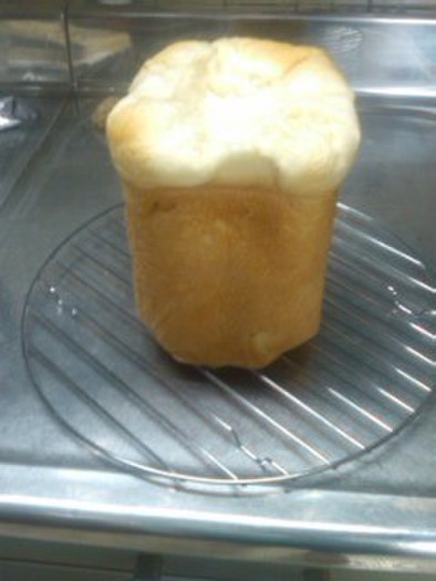 HB 塩麹でふわふわ食パンの写真