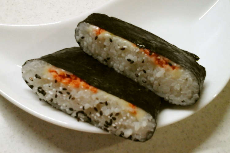 おにぎらず 鮭フレークとスライスチーズ レシピ 作り方 By Myumyumyu１ クックパッド