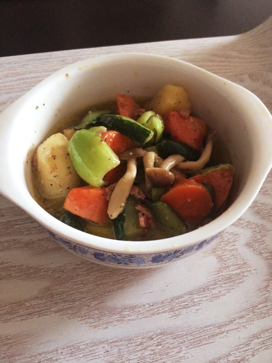 美肌レシピ:緑黄色野菜のアヒージョの写真