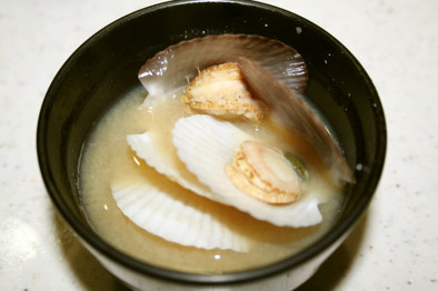 おばあちゃんの味♪ホタテの稚貝でお味噌汁の写真