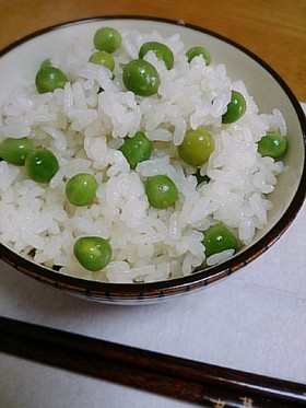 ごはんも美味しい♪簡単ピカピカ豆ご飯☆