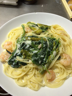 具沢山のエビクリームパスタ