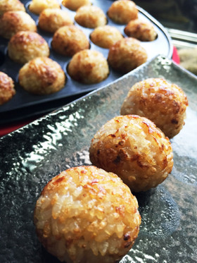 たこ焼き器で!最高の香ばしい!焼おにぎり