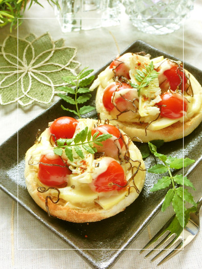 筍×トマトの和トーストの写真