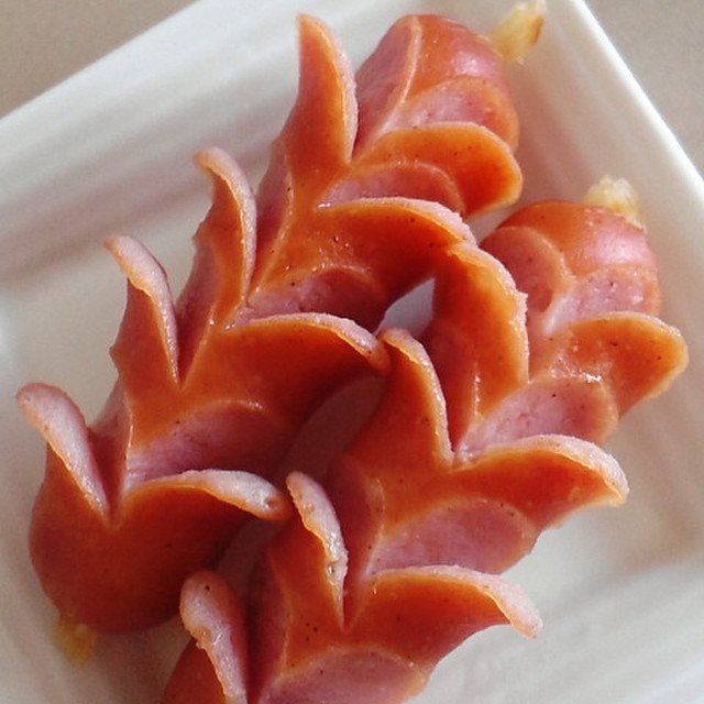 簡単 華やかなウインナーの飾り切り レシピ 作り方 By 桃のやさしい薫り クックパッド 簡単おいしいみんなのレシピが350万品 簡単 華やかなウインナーの飾り切り レシピ 作り方 By 桃のやさしい薫り クックパッド 簡単おいしいみんなのレシピが350万品
