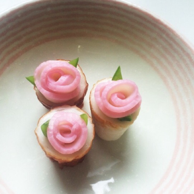 薔薇かまぼこ 飾り切り レシピ 作り方 By Yocchi T クックパッド
