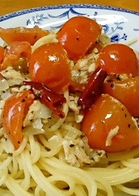 ツナとミニトマトのペペロンチーノ