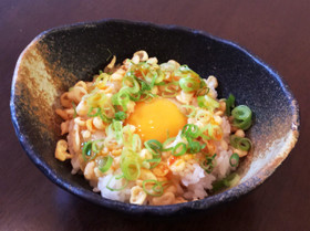 ピリ辛☆たぬき卵かけご飯