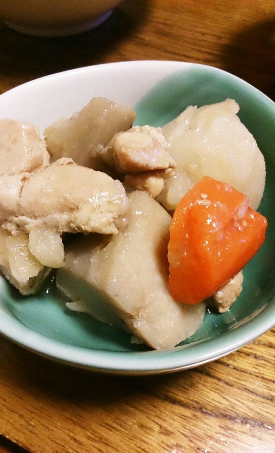 里芋と鶏肉の煮物の画像