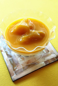 杏仁豆腐・マンゴーソース
