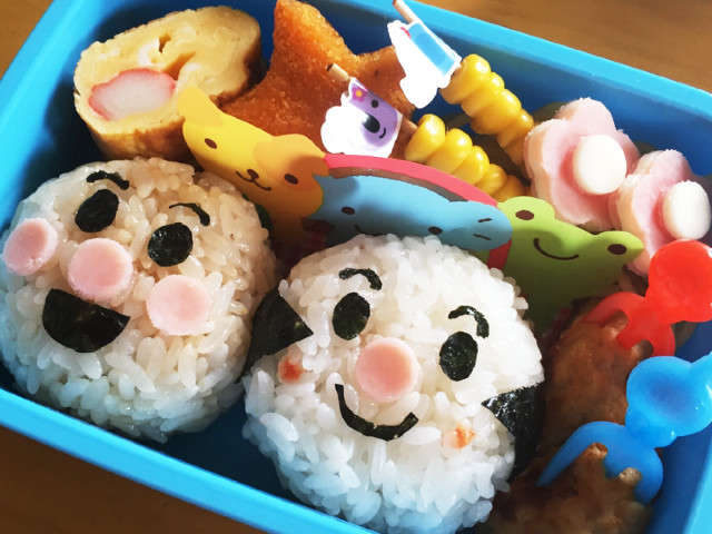 簡単キャラ弁 アンパンマンとこむすびまん レシピ 作り方 By はるーる クックパッド