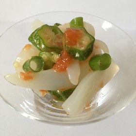 こだわり人参ドレッシングでイカ和え