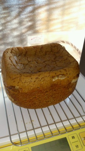 HBで米粉100%の食パン