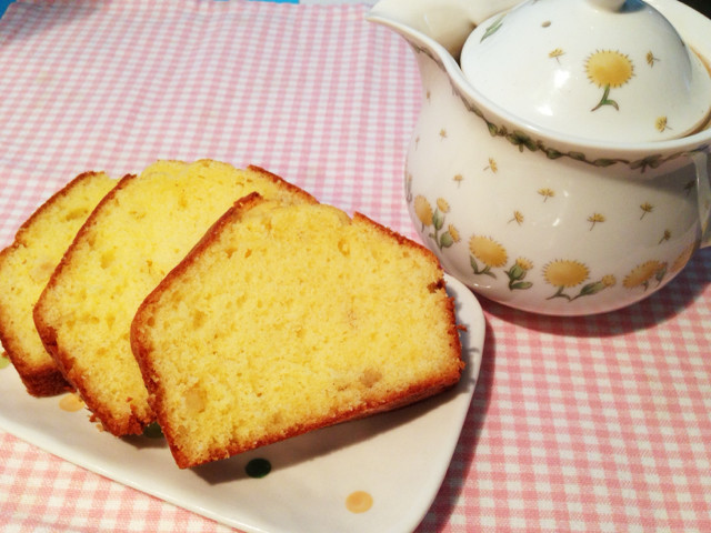 レモンのパウンドケーキの画像