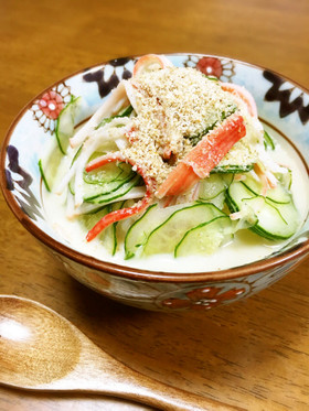 胡瓜とカニカマの甘くて冷たいスープご飯
