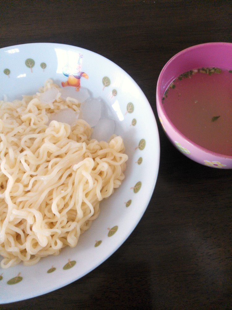 インスタントラーメンで超簡単塩つけ麺！ by クックRNPP5F☆ 【クックパッド】 簡単おいしいみんなのレシピが339万品