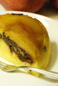 りんごのカラメル煮のチョコレートケーキ