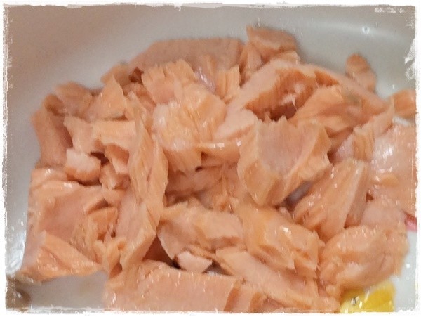 離乳食後期　鮭のだし煮の画像