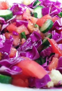 紫キャベツ使用のカラフールサラダ!