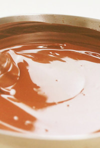 チョコレートのテンパリングの仕方
