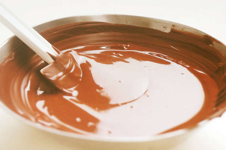 チョコレートのテンパリングの仕方 レシピ 作り方 By したまちねこ クックパッド 簡単おいしいみんなのレシピが355万品
